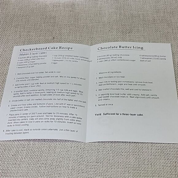 NIB NORPRO Checkerboard Round Cake Pan 4 piece Set W Recipes & Instructions - Picture 5 of 5